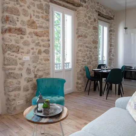 Bright 1br In The Heart Of Old Place Nationale Αντίμπ