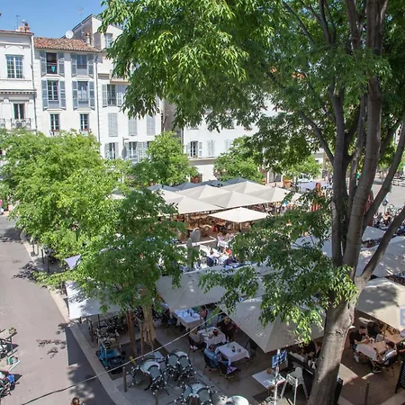 Charming 2-room In The Heart Of Lägenhet Antibes