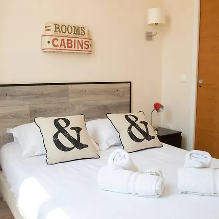 Bright 1br In The Heart Of Old Place Nationale Apartman
