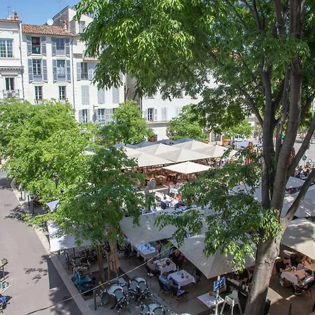 Bright 1br In The Heart Of Old Place Nationale Apartman *