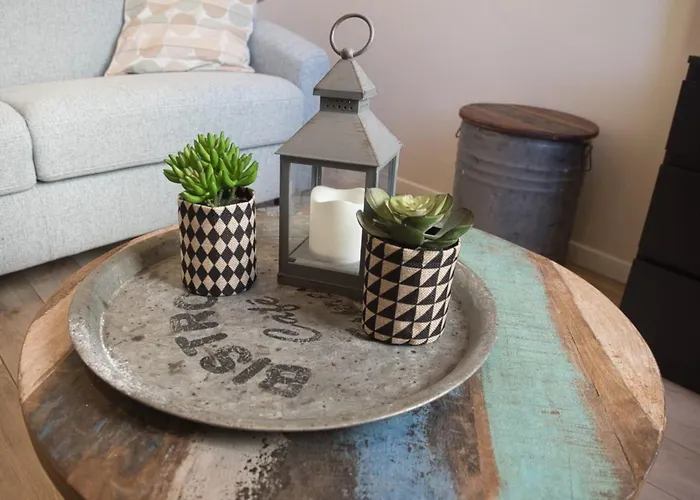 Διαμέρισμα Bright 1br In The Heart Of Old Place Nationale *