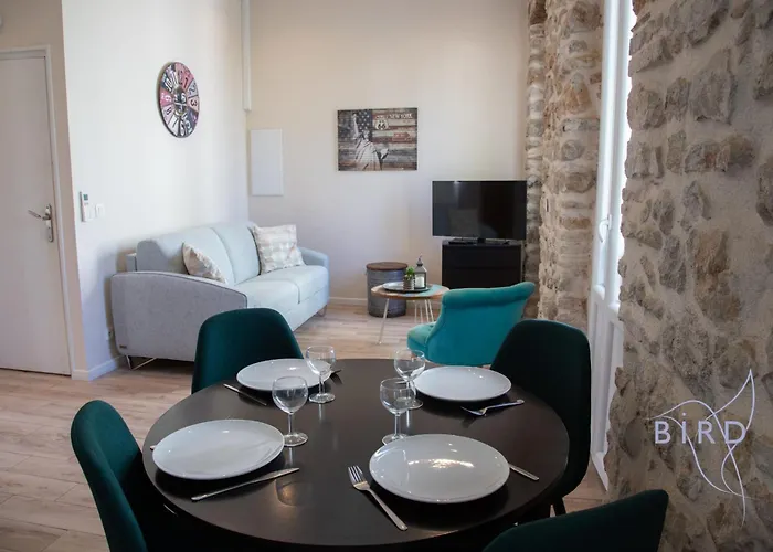 Bright 1br In The Heart Of Old Place Nationale * Αντίμπ
